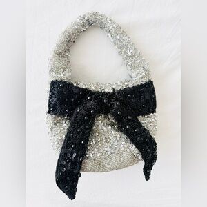 nwot THE VIRAL Silver and Black Beaded Women's Bag Made in India